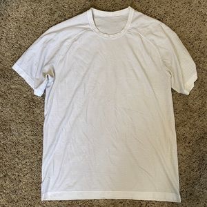 LuluLemon short sleeve